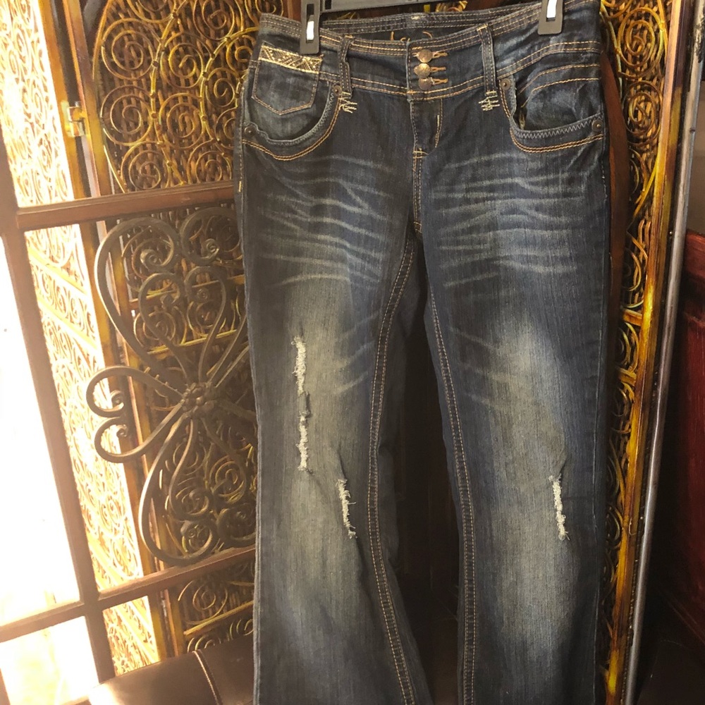 Ariya Jeans Size EEUC